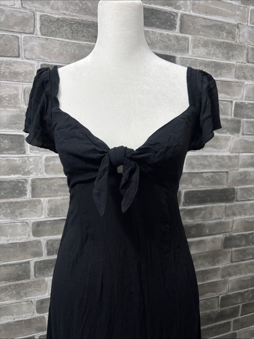 Little Black๐ค Dress Roxy - Picture 4 of 5